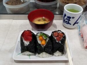 640x640_rect_7fb7a20b70191a7f178f77e751f40600